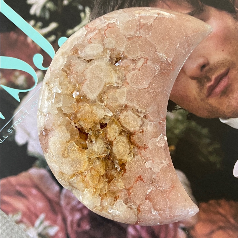 •PINK AMETHYST•crescent moon shaped polished natural gemstone - Picture 3 of 8
